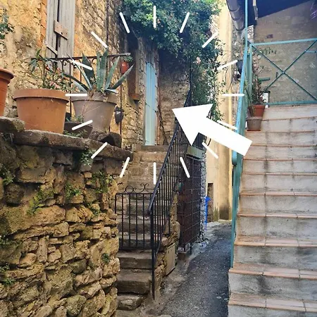 La Petite Maison 1766 *